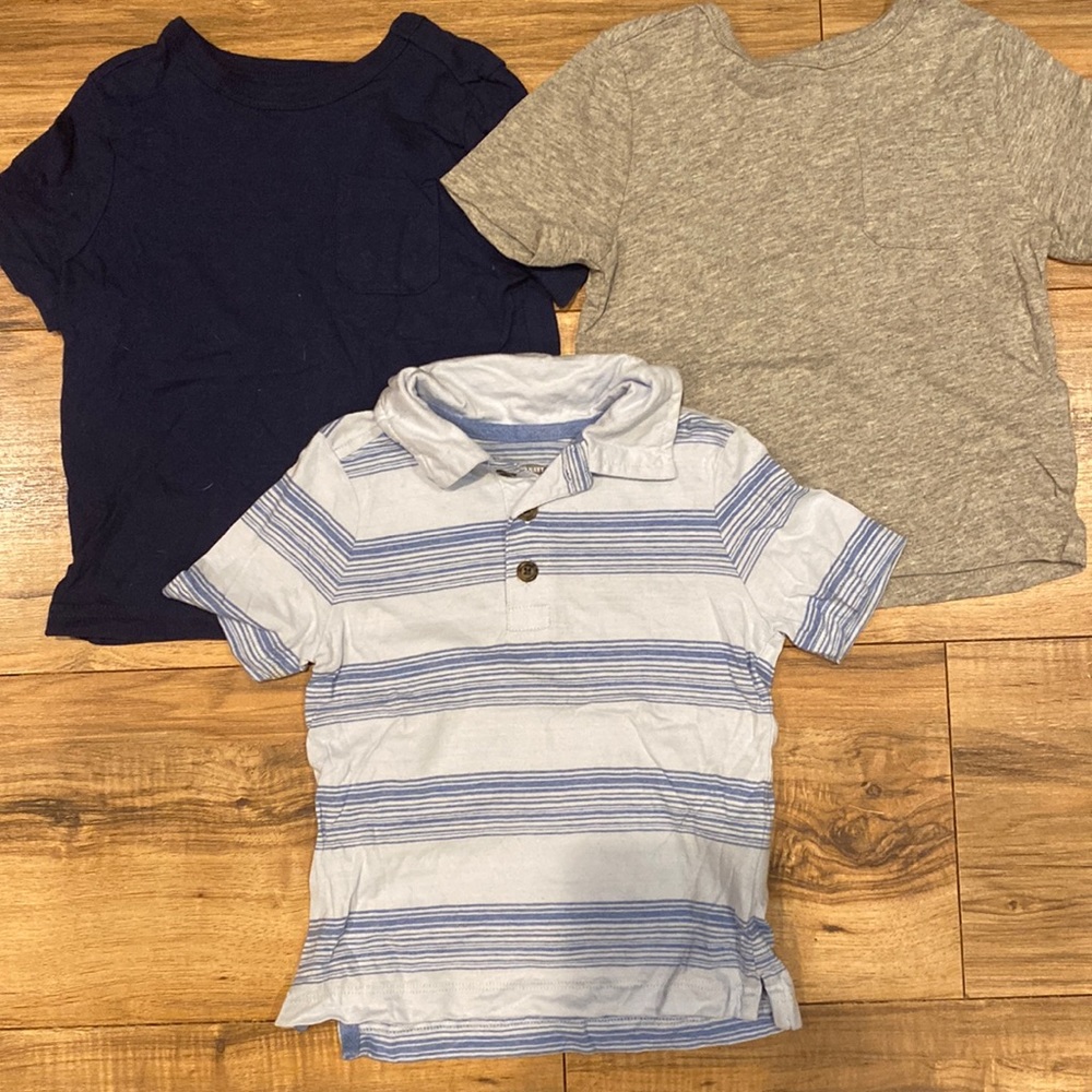 Old Navy Set Of 3 Tees. NWOT